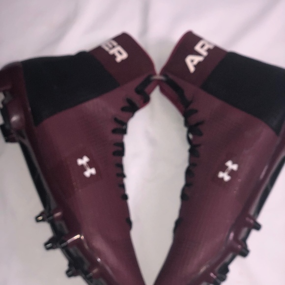 Under Armour men shoe’s cleats - Picture 1 of 10